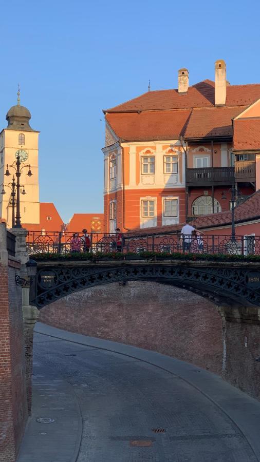 Apartament Lies By The Bridge - La Podul Minciunilor Sibiu Exterior foto